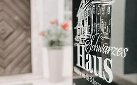 Schwarzes Haus